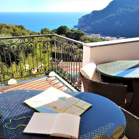 Collinamare.outdoor Appartement